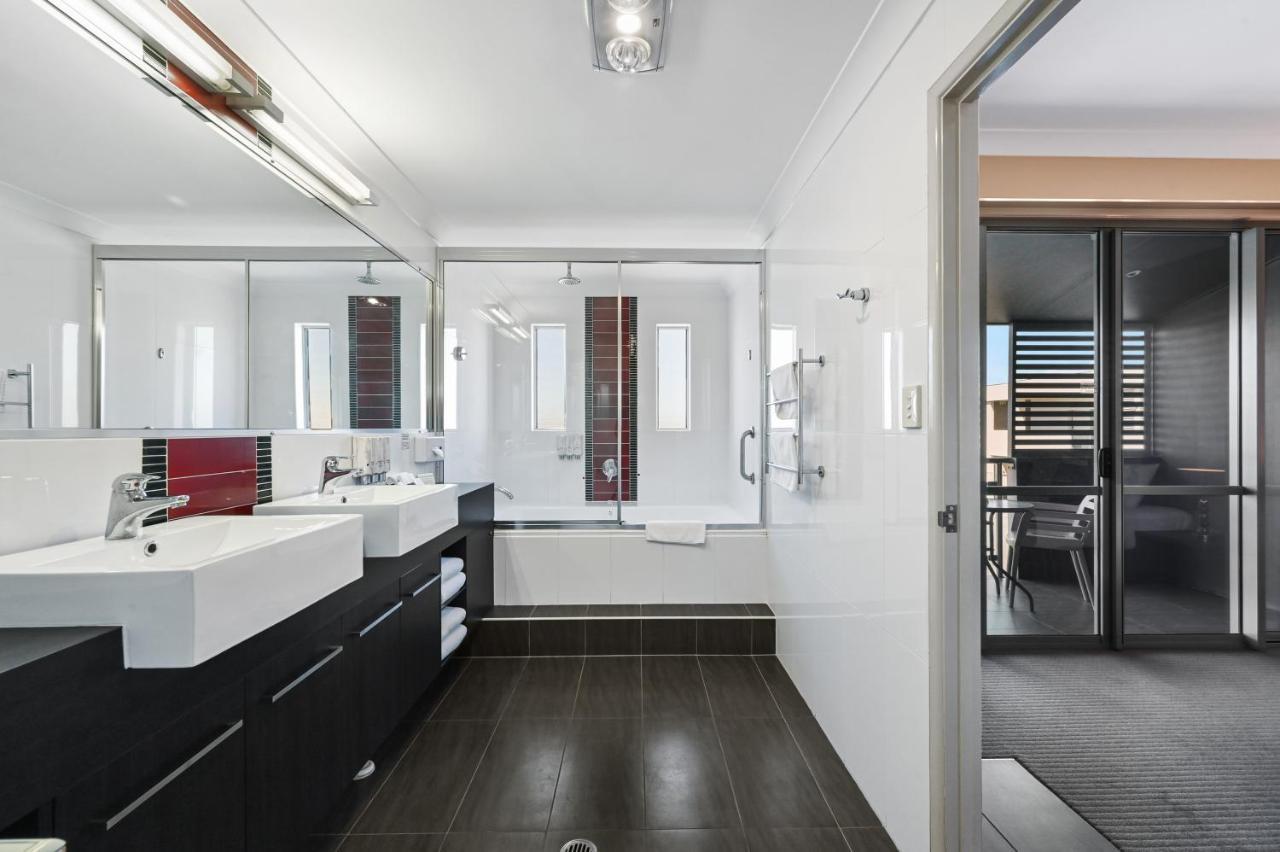 Hotel Platinum International à Toowoomba Extérieur photo
