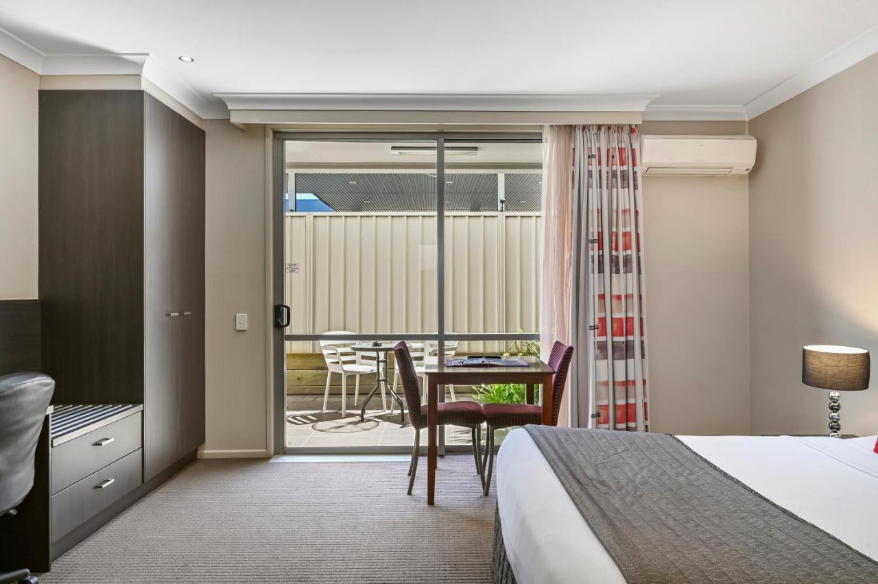 Hotel Platinum International à Toowoomba Extérieur photo