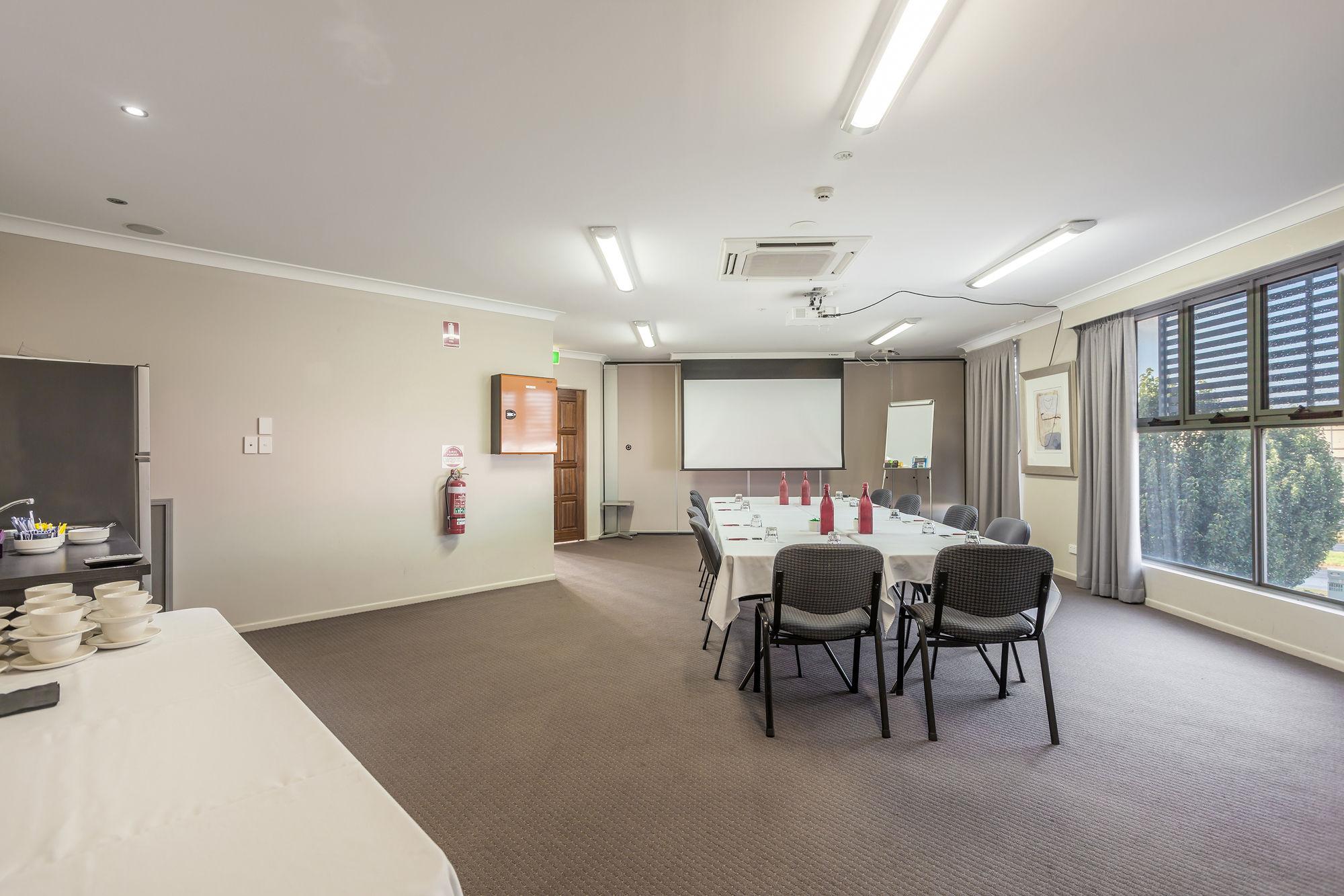 Hotel Platinum International à Toowoomba Extérieur photo