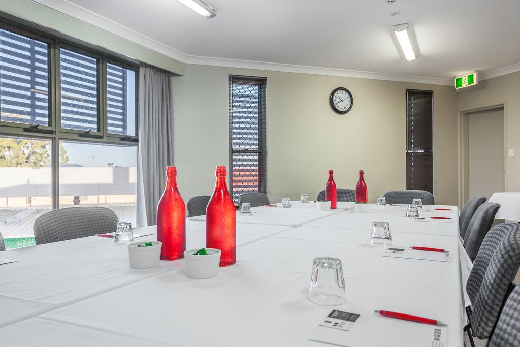 Hotel Platinum International à Toowoomba Extérieur photo